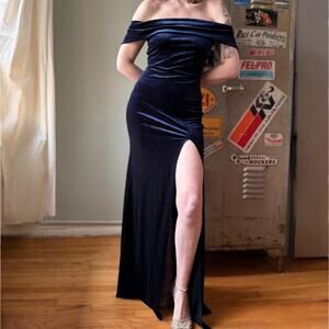 Vintage 90s Navy Velvet Off Shoulder Maxi Dress | Evening Gown | Size S/M